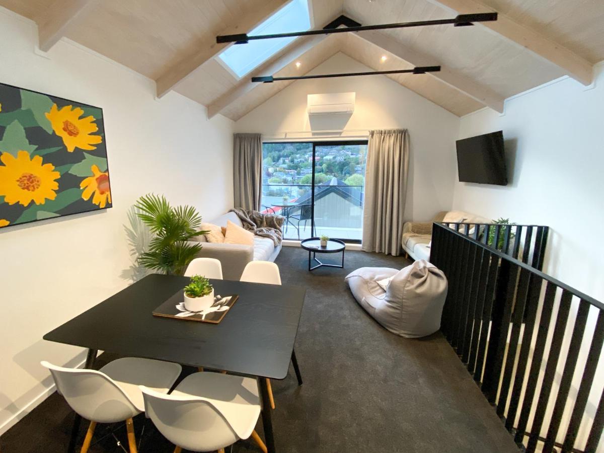 Modern 2-Bedroom Apartment 7-Mins Walk To Κουίνσταουν Εξωτερικό φωτογραφία