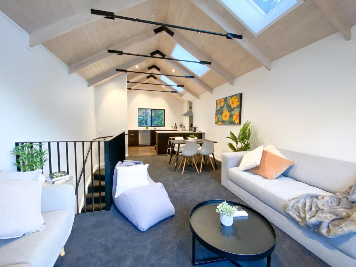 Modern 2-Bedroom Apartment 7-Mins Walk To Κουίνσταουν Εξωτερικό φωτογραφία